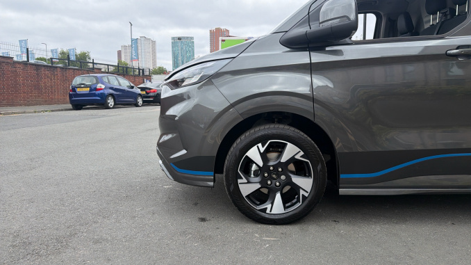 Ford Transit Custom 320 L1 Diesel Awd 2.0 EcoBlue 170ps H1 Van Sport Auto - Image 17